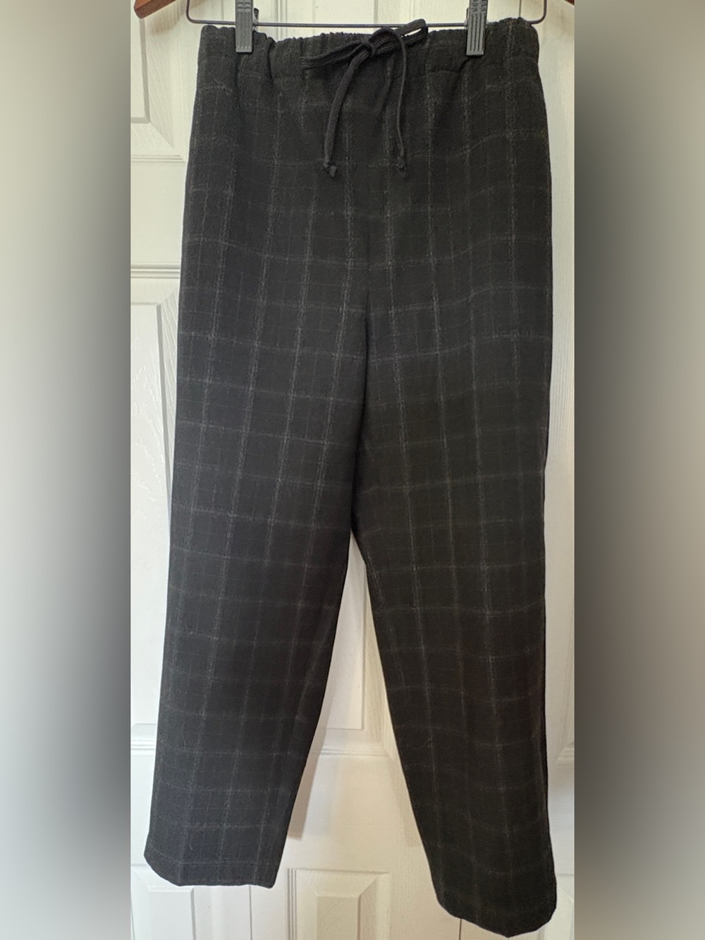 Aritzia Babaton Gray Jimmy Plaid Cropped Drawstring Pants Trouser Medium M